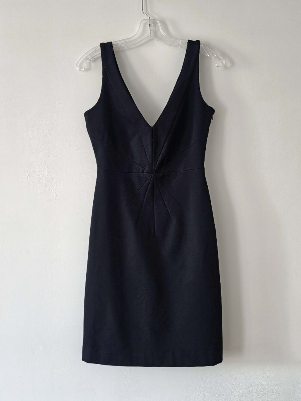VTG Banana Republic Sexy Black Deep V Neck Sleeveless Ponte Sheath Dress Size 6